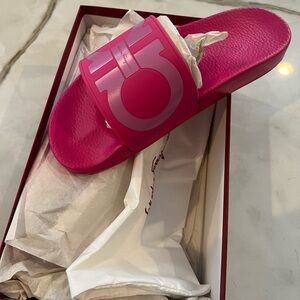 Salvatore Ferragamo Groovy Slides